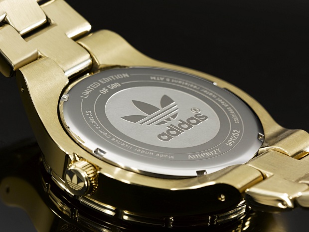 Voorstellen Torrent af hebben Adidas Originals viert veertigjarig jubileum met horloge | Quickjewels.nl